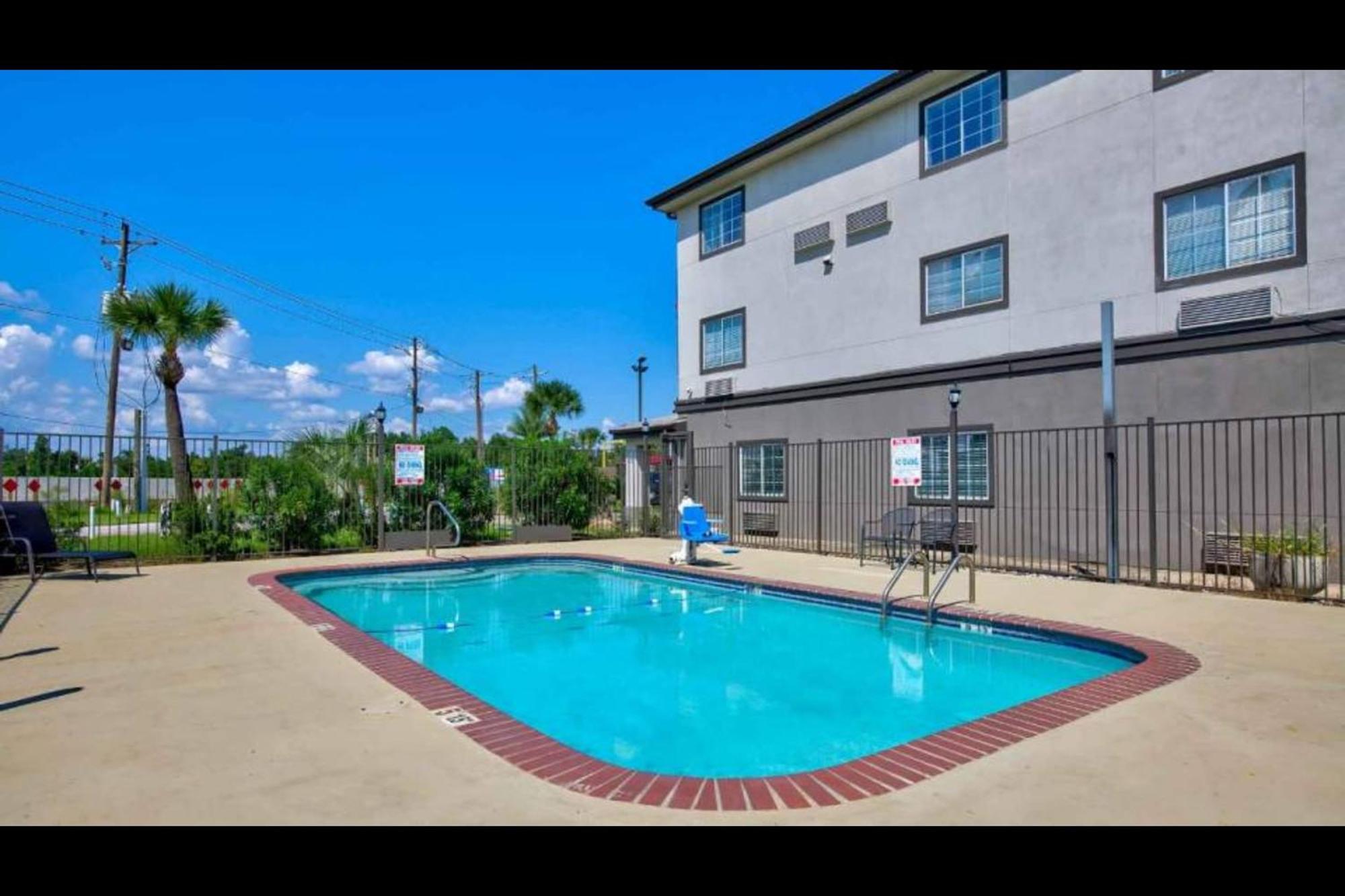 Oyo Townhouse Sulphur,La Extended Stay Exterior photo